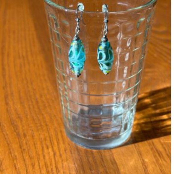Art Glass Bead Earrings Murano Style Aqua Blue Beads Dangle Pierced Silver Plate - Picture 4 of 4
